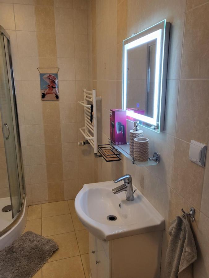 Apartament Wakacyjny Ines -Ustka-Na Wydmie,Samodzielne Zameldowanie,Garaz Do Dyspozycji Gosci Esterno foto